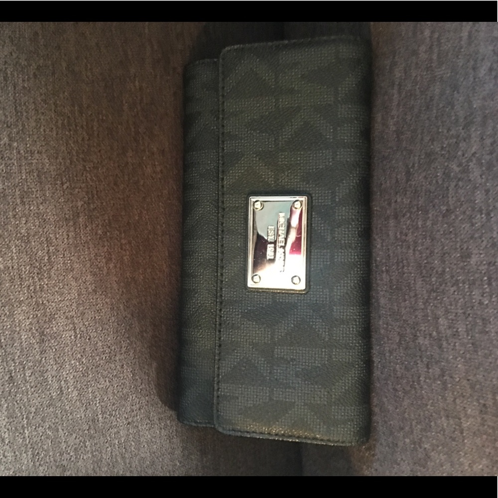 MK wallet black